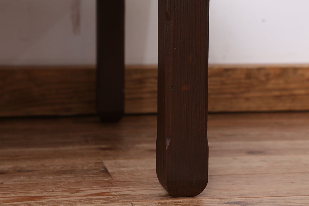 レトロ家具　昭和レトロ　古い木の小さな文机(座机)