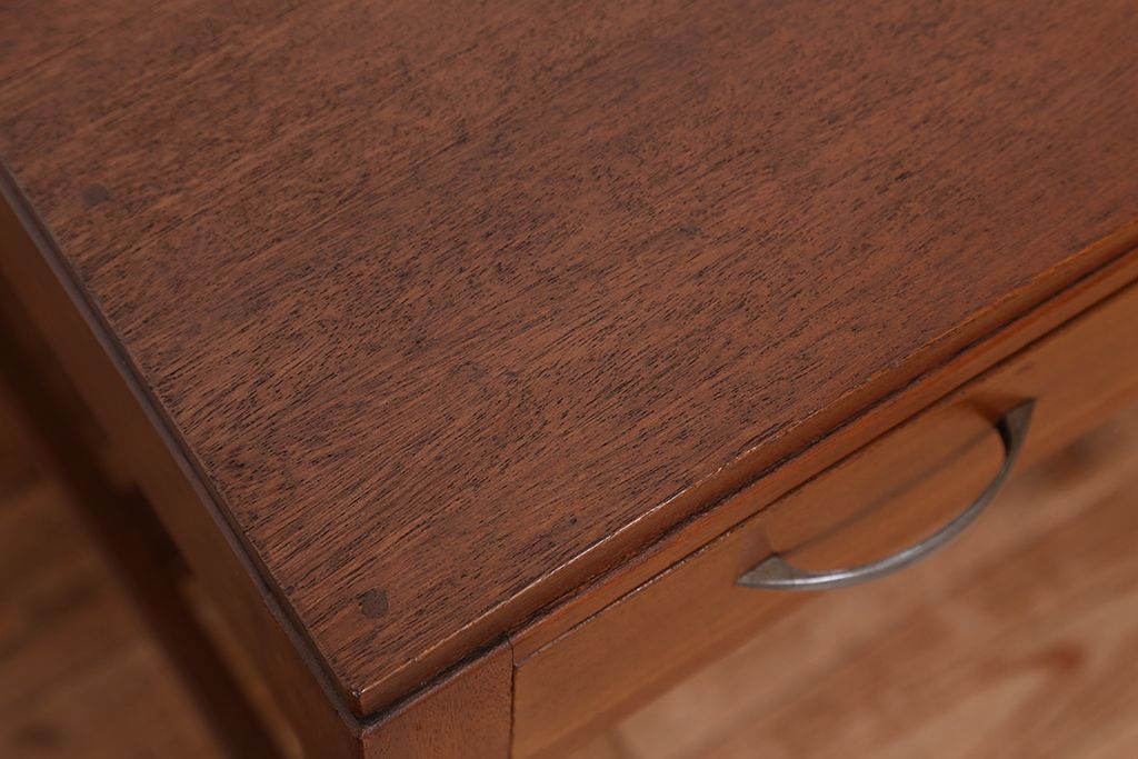 アンティーク家具　アンティーク　シンプルで上品な片袖机(テーブル/デスク)