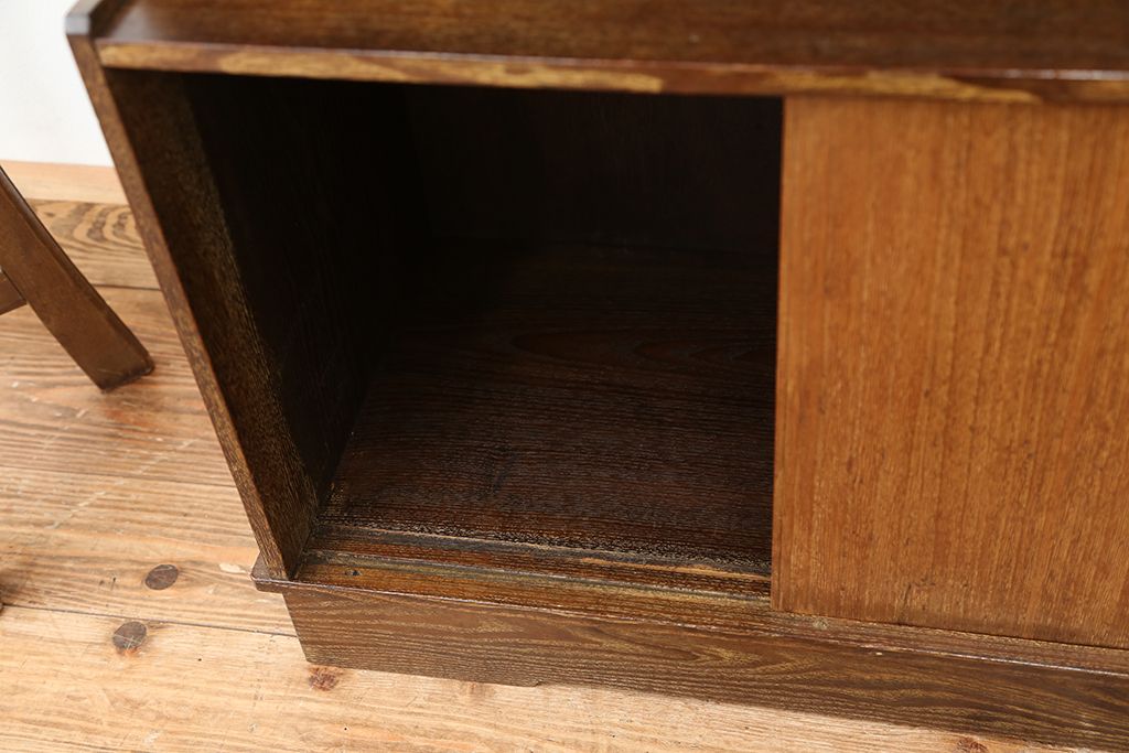レトロ家具　昭和レトロ　1960年代　レトロなアンティーク茶箪笥(茶棚)