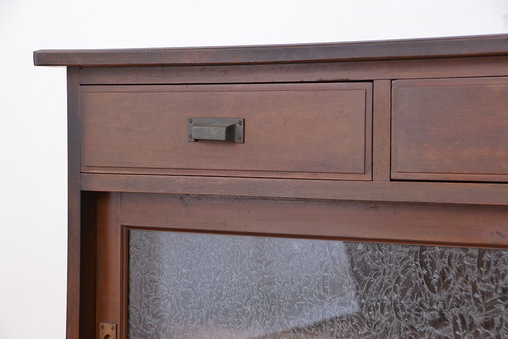 レトロ家具　昭和レトロ　上質な造りの結霜ガラス引き戸キッチン収納棚(食器棚、カウンターテーブル)