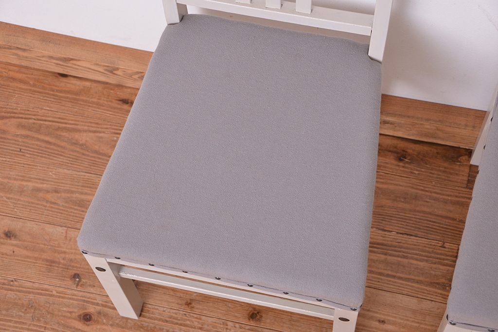 アンティーク家具　アンティークペイント　シンプルなダイニングチェア2脚セット(2)