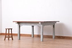アンティーク家具　アンティーク　特大!重厚!　大きな正方形ダイニングテーブル(机、作業台)