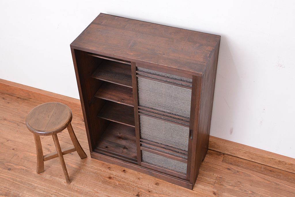 レトロ家具　昭和レトロ　シンプルな結晶ガラス収納棚(下駄箱)