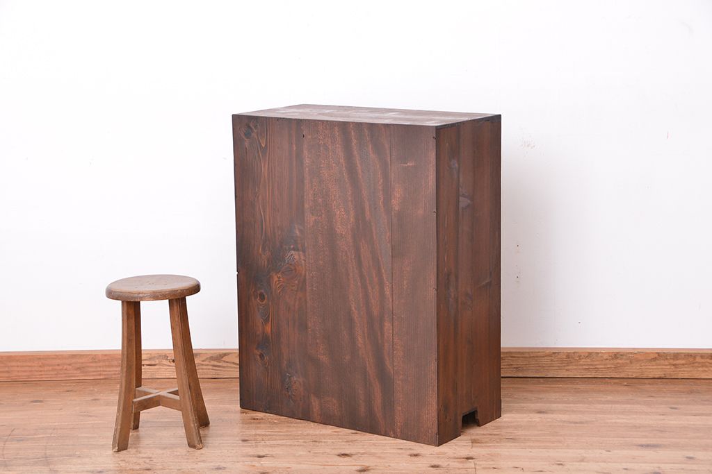 レトロ家具　昭和レトロ　シンプルな結晶ガラス収納棚(下駄箱)