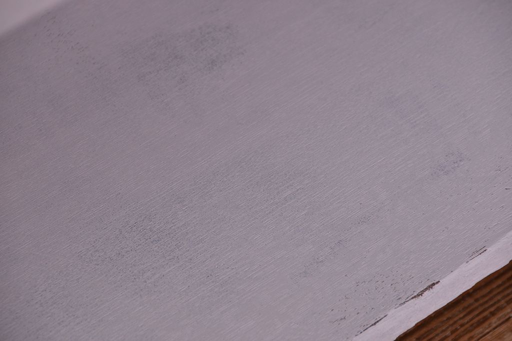 レトロ家具　アンティークペイント　レトロな丸脚飾り棚(陳列棚)