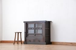 アンティーク家具　古民具・骨董　使い込まれたガラス引き戸三尺水屋箪笥(食器棚、収納棚)