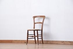 アンティーク家具　イギリスアンティーク　エレガントなメープル材ダイニングチェア(椅子、イス)