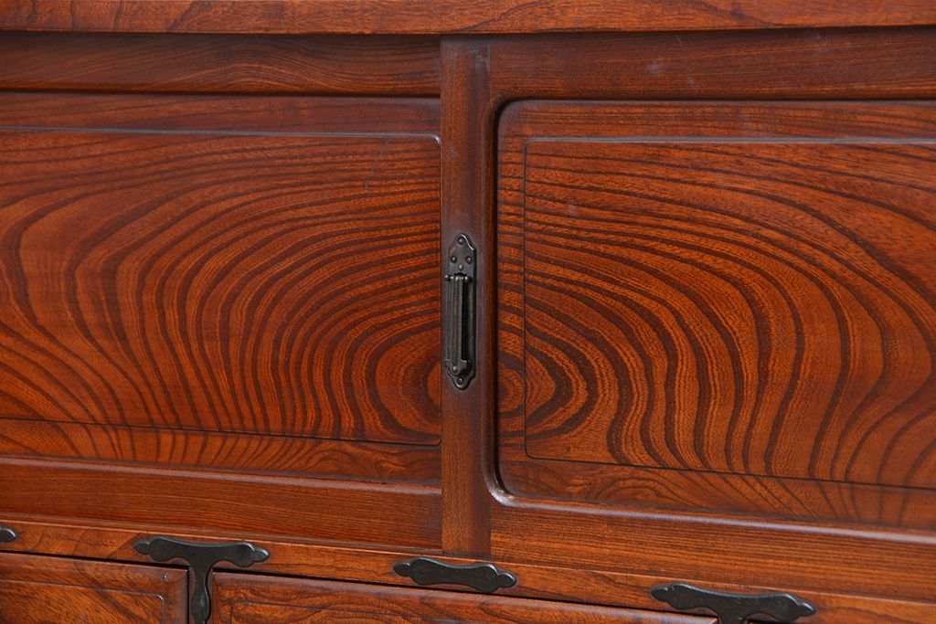 アンティーク家具　古民具・骨董　前面欅材　上質な引き出し付き時代箪笥ローボード(収納棚)
