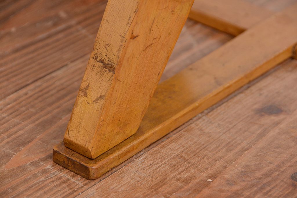 レトロ家具　アンティーク 古い木のレトロな回転チェア(椅子/イス)