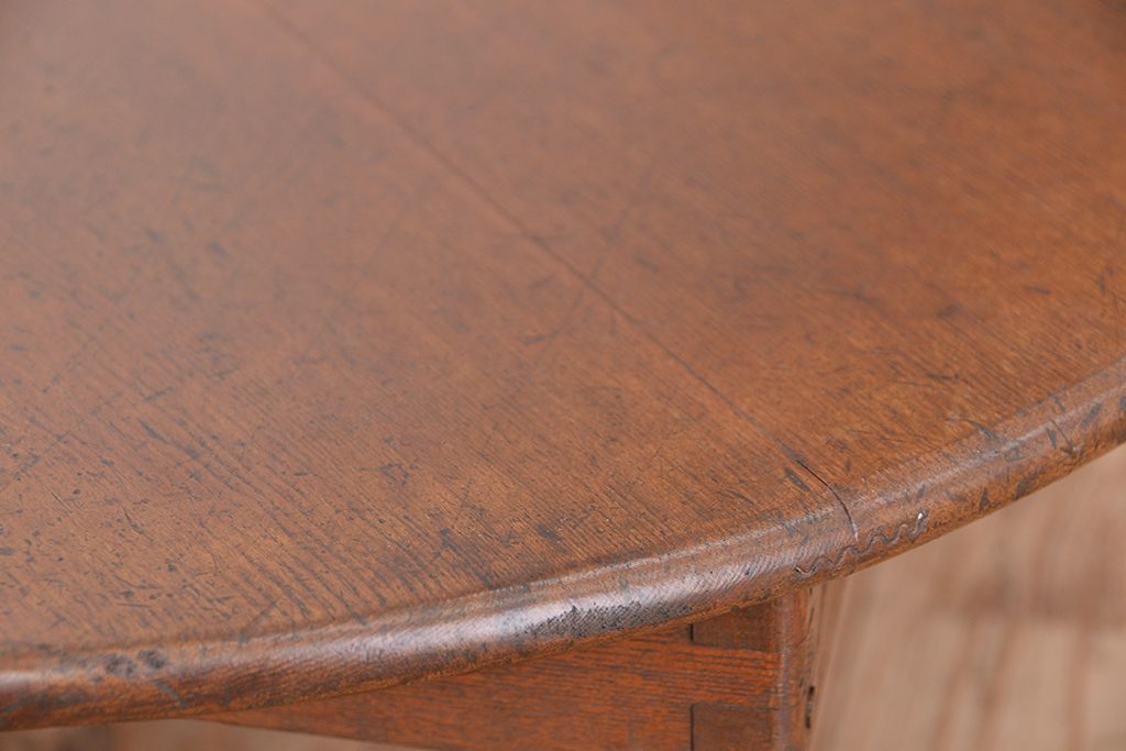レトロ家具　昭和レトロ 折り畳み式 小振りな丸型ちゃぶ台