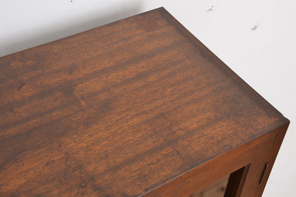 レトロ家具　昭和レトロ　シンプルなデザインの無垢材食器棚(収納棚、本箱、ブックケース)