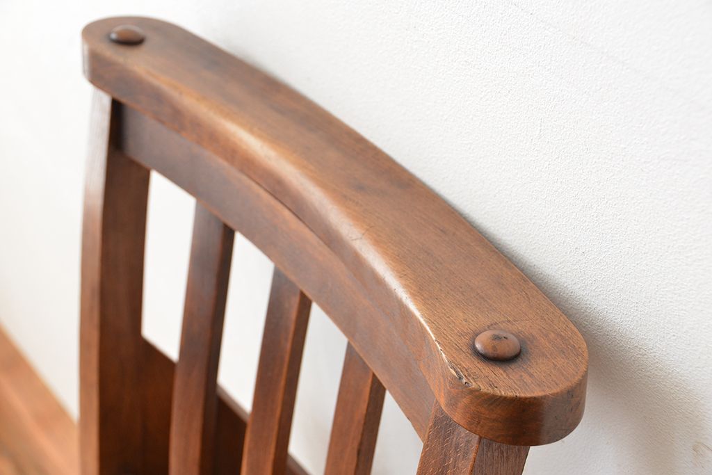 アンティーク家具　イギリスアンティーク　古い木のかわいらしいチャーチチェア(教会椅子/イス)