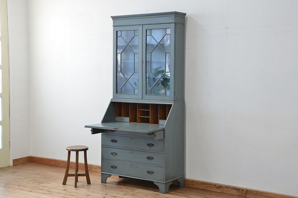 ヴィンテージ家具　イギリスビンテージ　1960年頃　アンティークペイント　かわいらしいビューローブックケース
