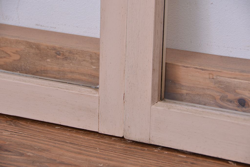 アンティーク建具　ペイント　昭和レトロな雰囲気漂うガラス戸4枚セット(明り取り、明かり取り、引き戸、窓)(R-011533)