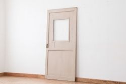 ★昭和レトロ　古いペンキの剥げた引き戸(ガラス、建具)