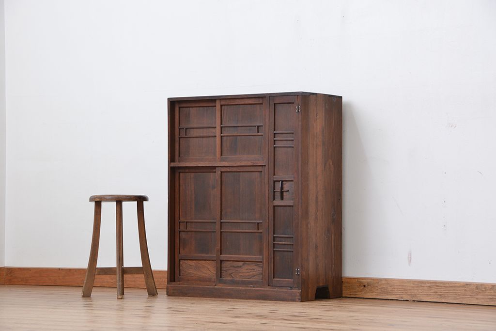 レトロ家具　昭和レトロ　古い木の下駄箱(収納棚)
