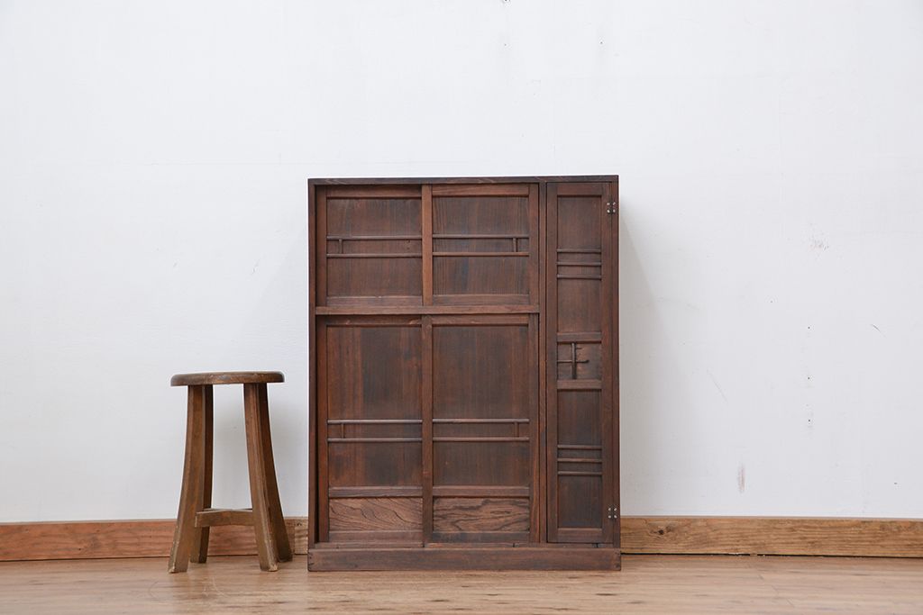 レトロ家具　昭和レトロ　古い木の下駄箱(収納棚)