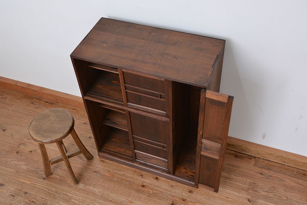 レトロ家具　昭和レトロ　古い木の下駄箱(収納棚)