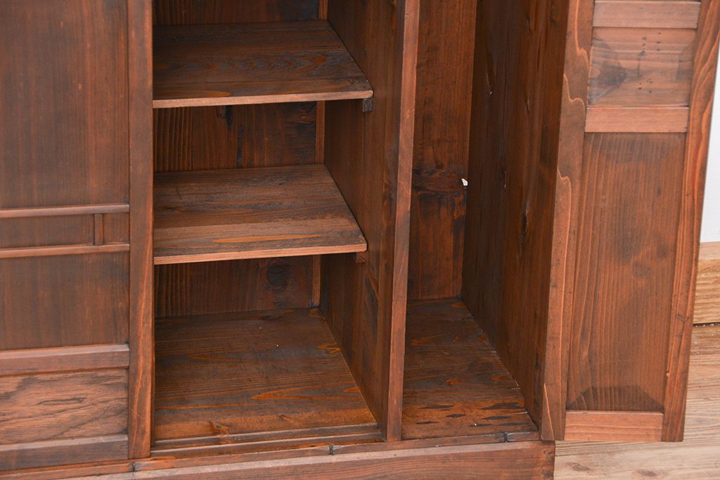 レトロ家具　昭和レトロ　古い木の下駄箱(収納棚)