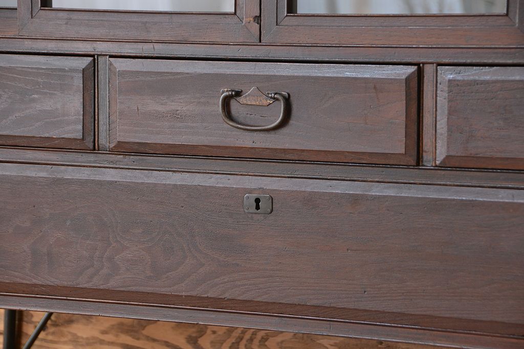 レトロ家具　昭和レトロ　四枚引き戸の時代箪笥ローボード(収納棚)