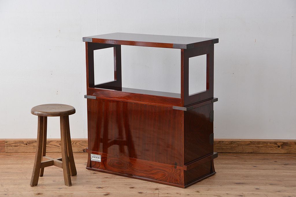 新同品　彫金、伝統工芸士「菊広」作、木地蝋塗り岩谷堂箪笥飾り棚(購入金額約60万)