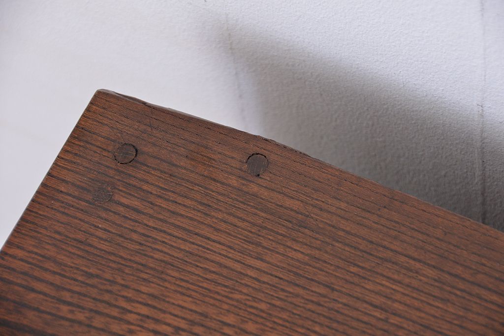 アンティーク家具　アンティーク　三方欅材の上質な収納棚(本箱、食器棚)