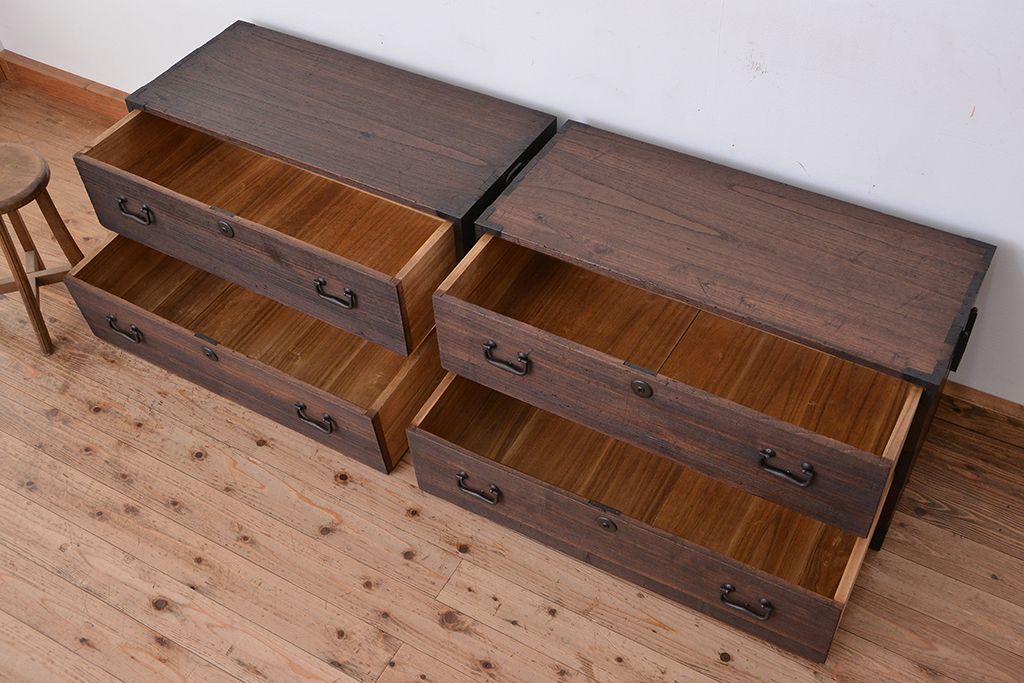 アンティーク家具　☆古民具・骨董　モダンな二段重ね時代箪笥