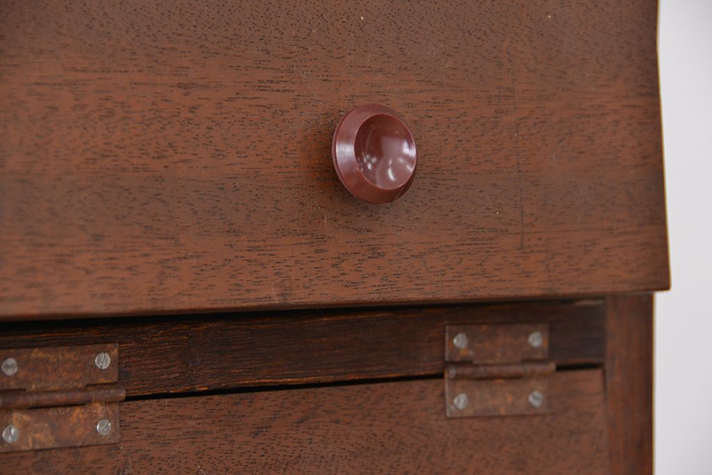 レトロ家具　昭和レトロ　脚付き15升パタパタ下駄箱(収納棚、マス目棚)