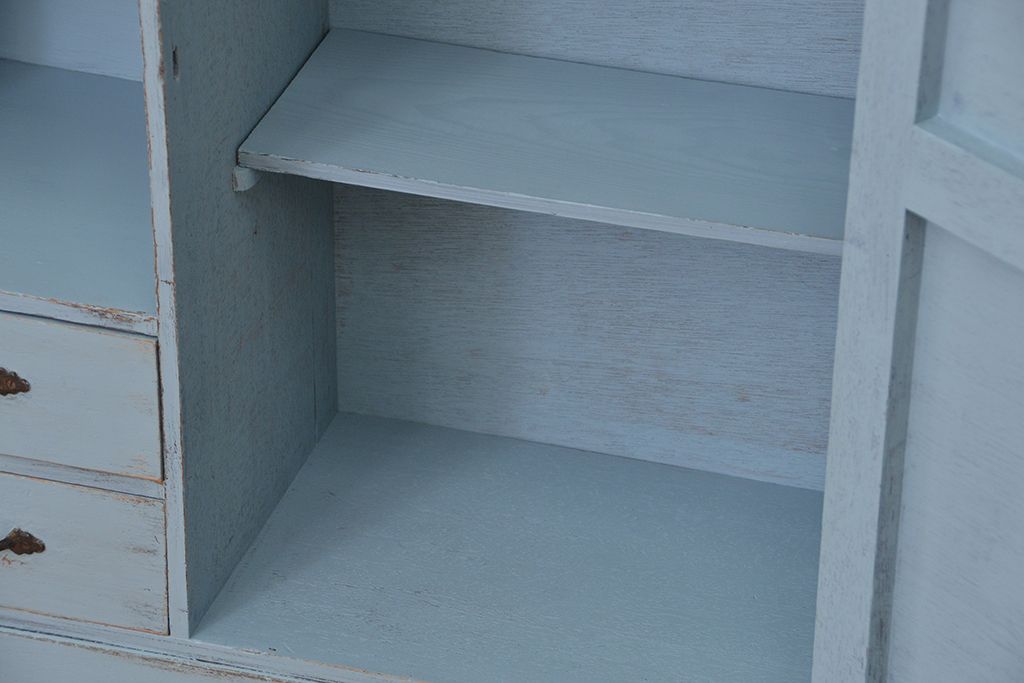 レトロ家具　昭和レトロ　黒板付きのアンティークペイント収納棚(本棚、本箱)