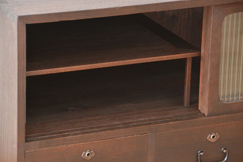 レトロ家具　昭和レトロ　鉄脚付きアンティークローボード?(収納棚)