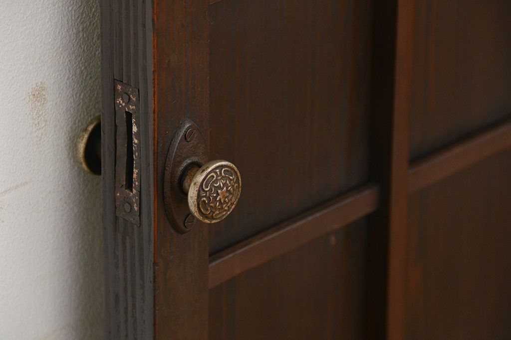 古民具・骨董　味のある格子扉(ドア)
