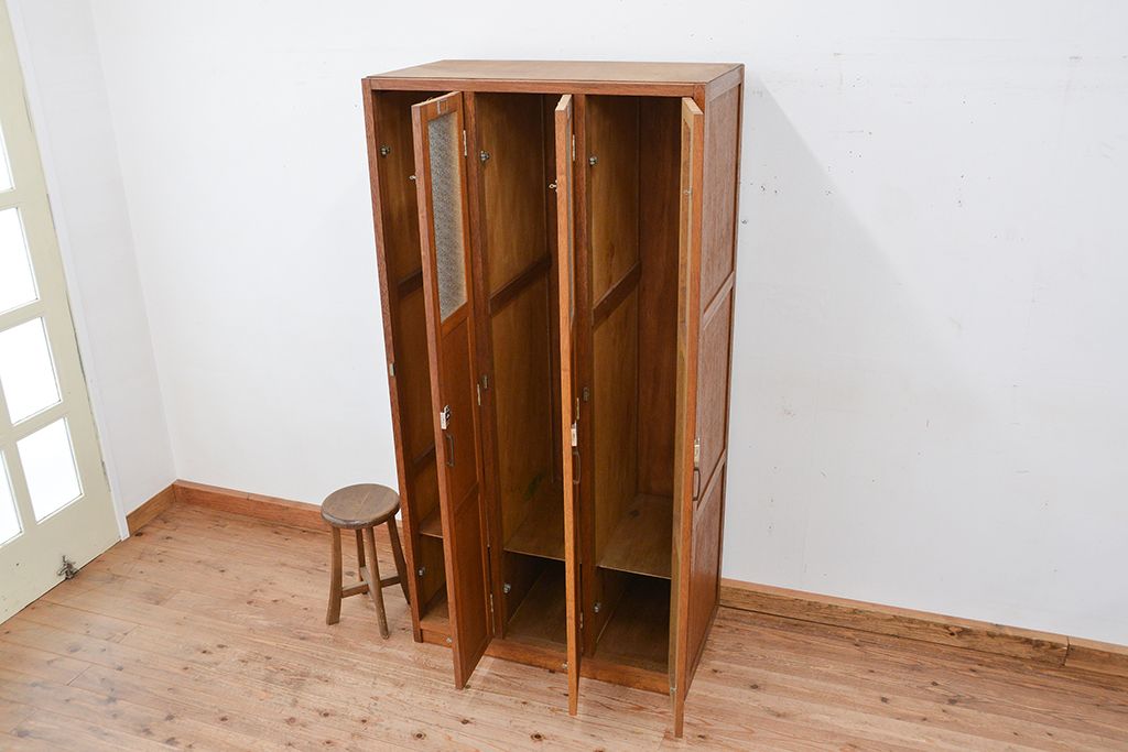 レトロ家具　昭和レトロ　1960年代シンプルなアンティーク三連ロッカー?