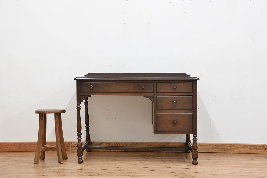 ビンテージ家具　1960年代　上品な片袖机(テーブル)