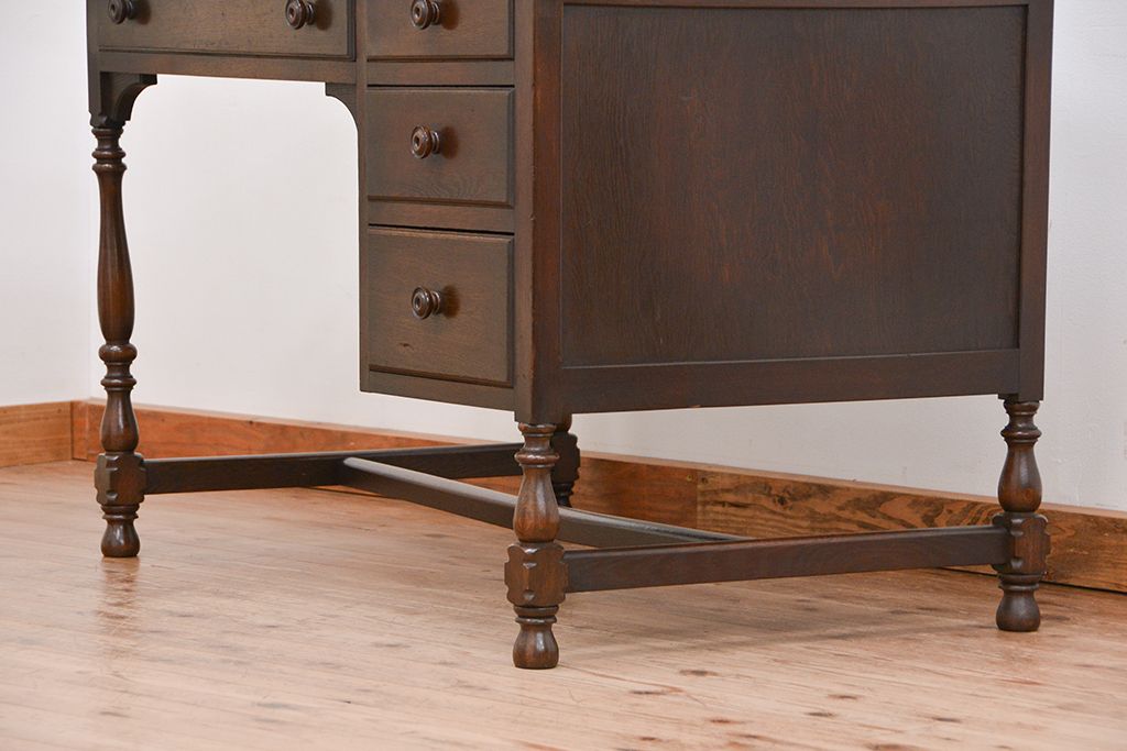 ビンテージ家具　1960年代　上品な片袖机(テーブル)