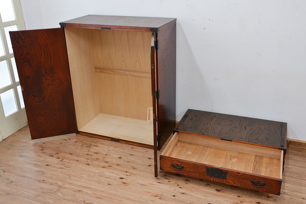 中古　伝統工芸　岩谷堂箪笥ワードローブ　定価約60万円(洋服タンス)