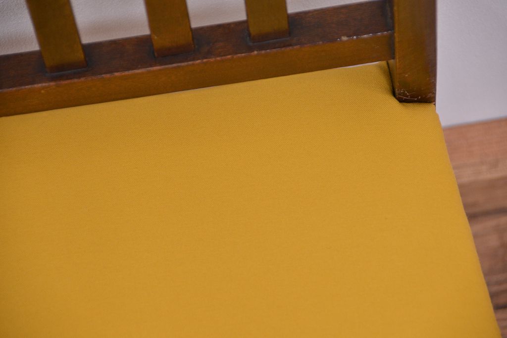 レトロ家具　昭和レトロ　古いナラ材の椅子(イス、チェア)