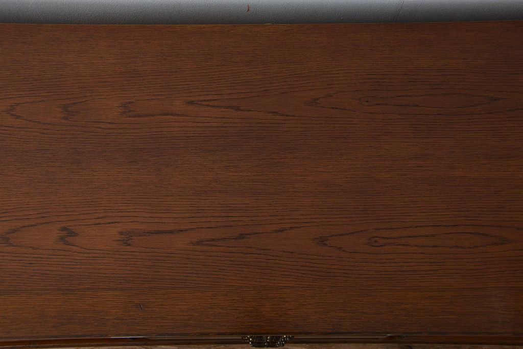 中古　オールドカリモクコロニアルシリーズ2段重ねカップボード(食器棚、収納棚)定価30万円前後