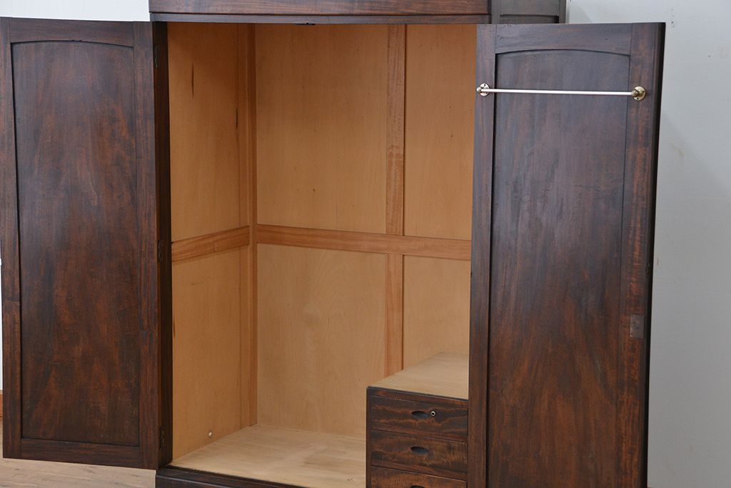 ビンテージ　中古 軽井沢彫りワードローブ(洋服箪笥、洋服タンス)