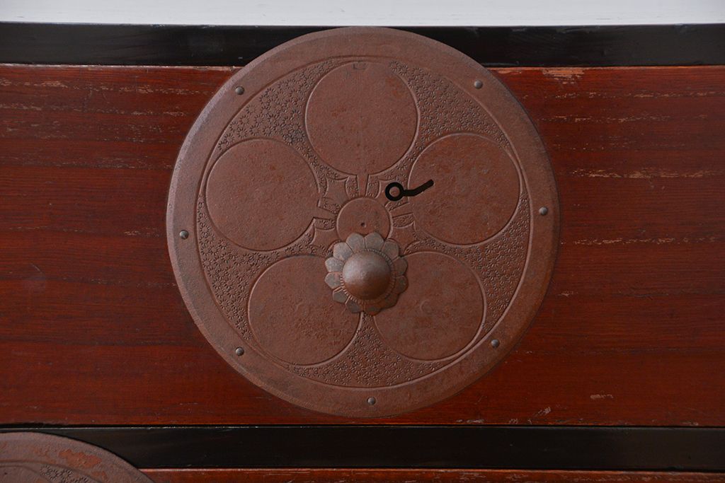 アンティーク家具　古民具・骨董　丸金具の上質な時代箪笥(2)(最上箪笥)