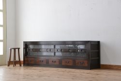 アンティーク家具　アンティーク　味わい深い水屋箪笥ローボード(1)(テレビボード、食器棚、テレビ台、キャビネット、収納棚)