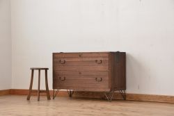 レトロ家具　昭和レトロ　鉄脚付きローチェスト(ローボード)