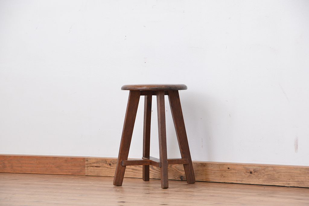 レトロ家具　昭和レトロ　古い木のかわいいスツール(丸椅子、イス)