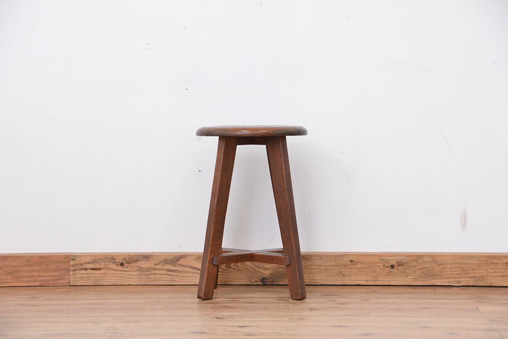 レトロ家具　昭和レトロ　古い木のかわいいスツール(丸椅子、イス)