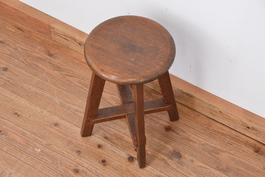 レトロ家具　昭和レトロ　古い木のかわいいスツール(丸椅子、イス)