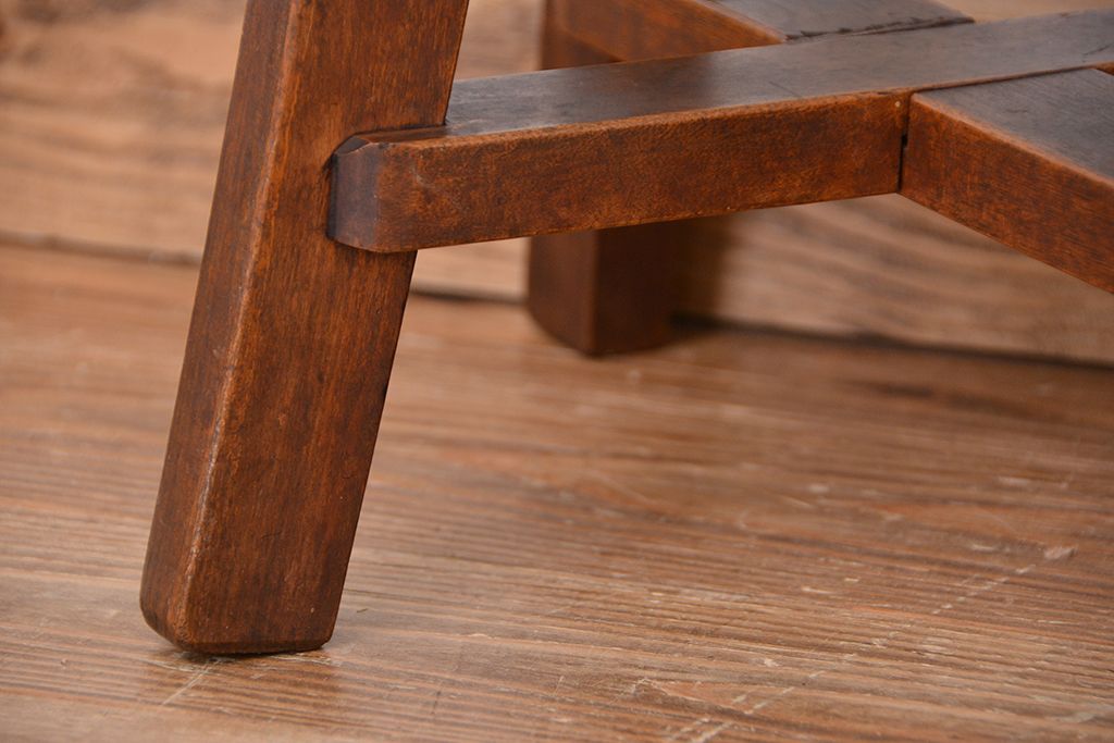 レトロ家具　昭和レトロ　古い木のかわいいスツール(丸椅子、イス)