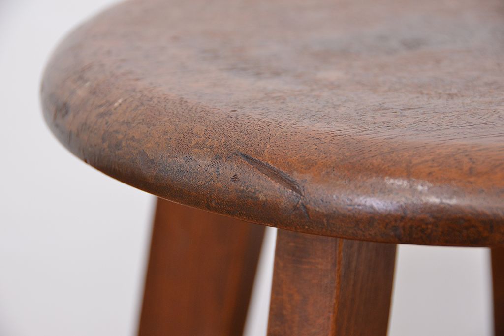 レトロ家具　昭和レトロ　古い木のかわいいスツール(丸椅子、イス)