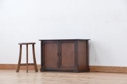 レトロ家具　昭和レトロ　杢目の素晴らしい小さな収納棚(ローボード)