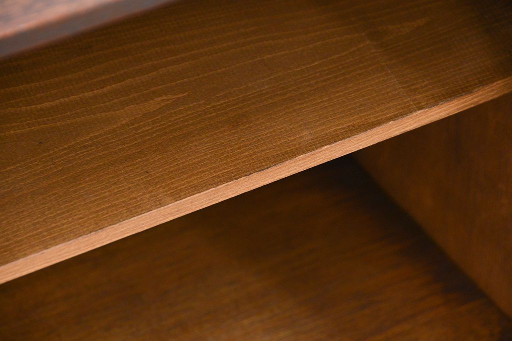 レトロ家具　昭和レトロ　杢目の素晴らしい小さな収納棚(ローボード)
