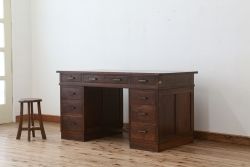 アンティーク家具　◇アンティーク　古いナラ材の組み立て式両袖机(1)(ニーホールデスク、在宅ワーク、在宅用テーブル)