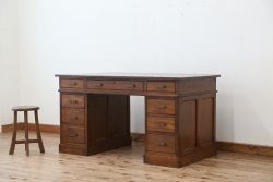 アンティーク家具　◇アンティーク　古いナラ材の組み立て式両袖机(2)(ニーホールデスク、在宅ワーク、在宅用テーブル)